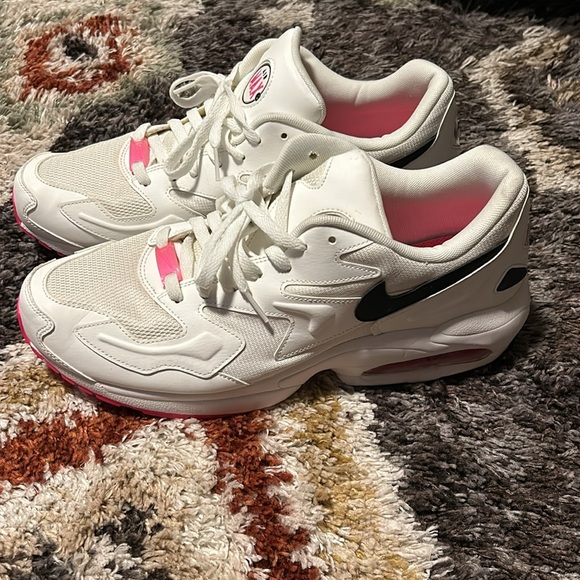Nike Other - Men’s Nike Air Max 2 Light with Pink Sole Sneakers